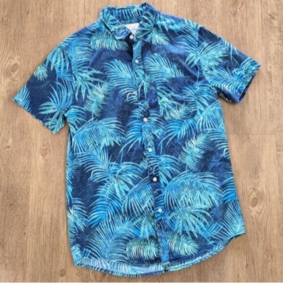 American Eagle 100% cotton Hawaiian vacation short sleeve button down shirt - Picture 1 of 5